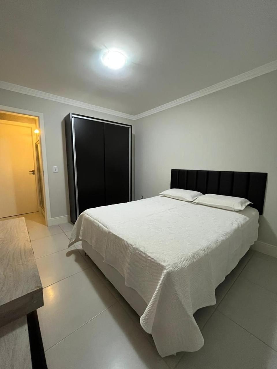 Apartamento Casa Aconchegante Em Sambaqui